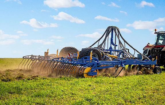 TREFFLER Sätechnik TG Dosierung im Frontanbau